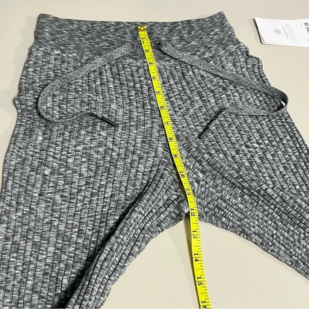 🆕 ATHLETA Revolve Ribbed Pants - Picture 10 of 12